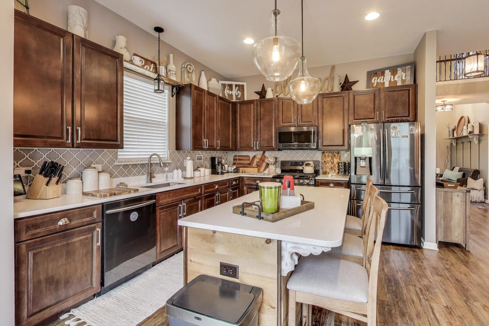 8208 Onyx Lane, Joliet, IL 60431