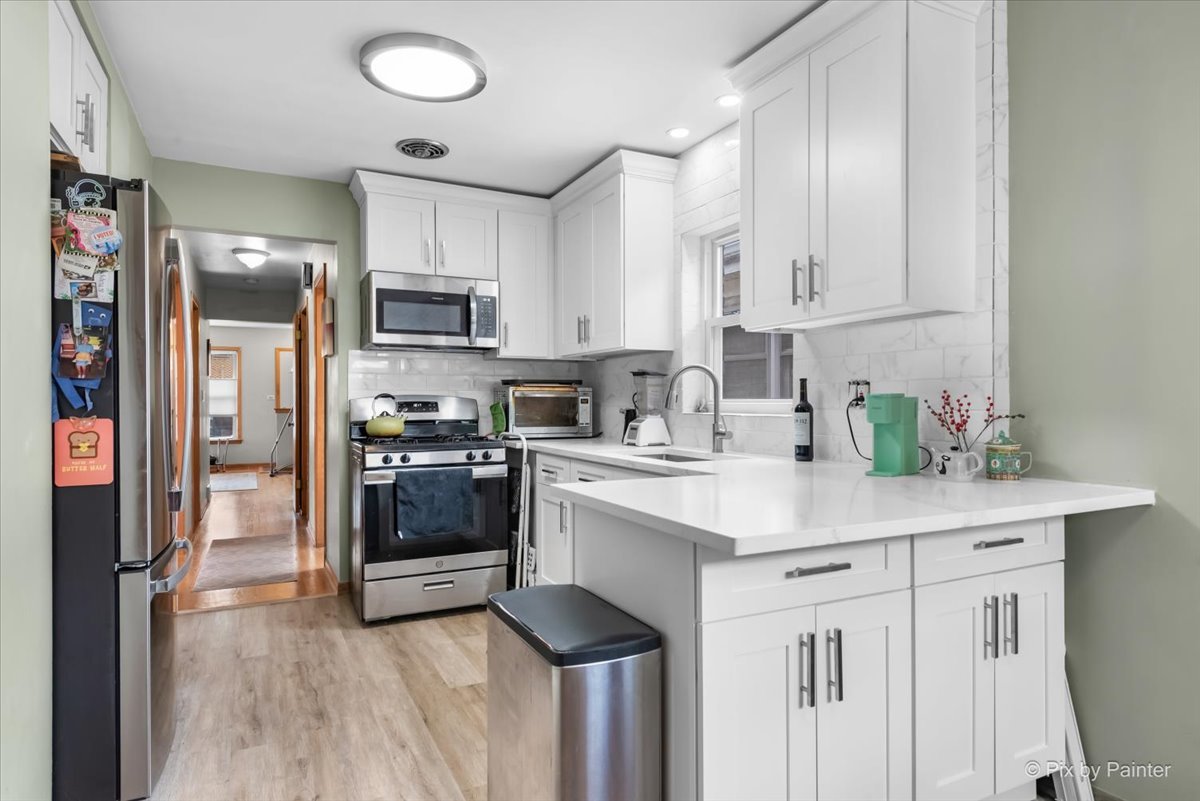 5956 N Elston Avenue, Chicago, IL 60646