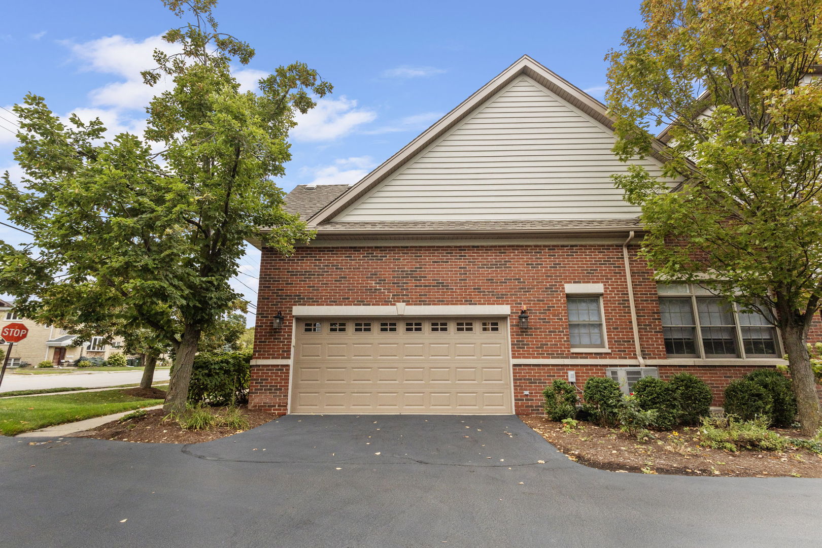 722 N NORTHWEST Highway #A, Park Ridge, IL 60068