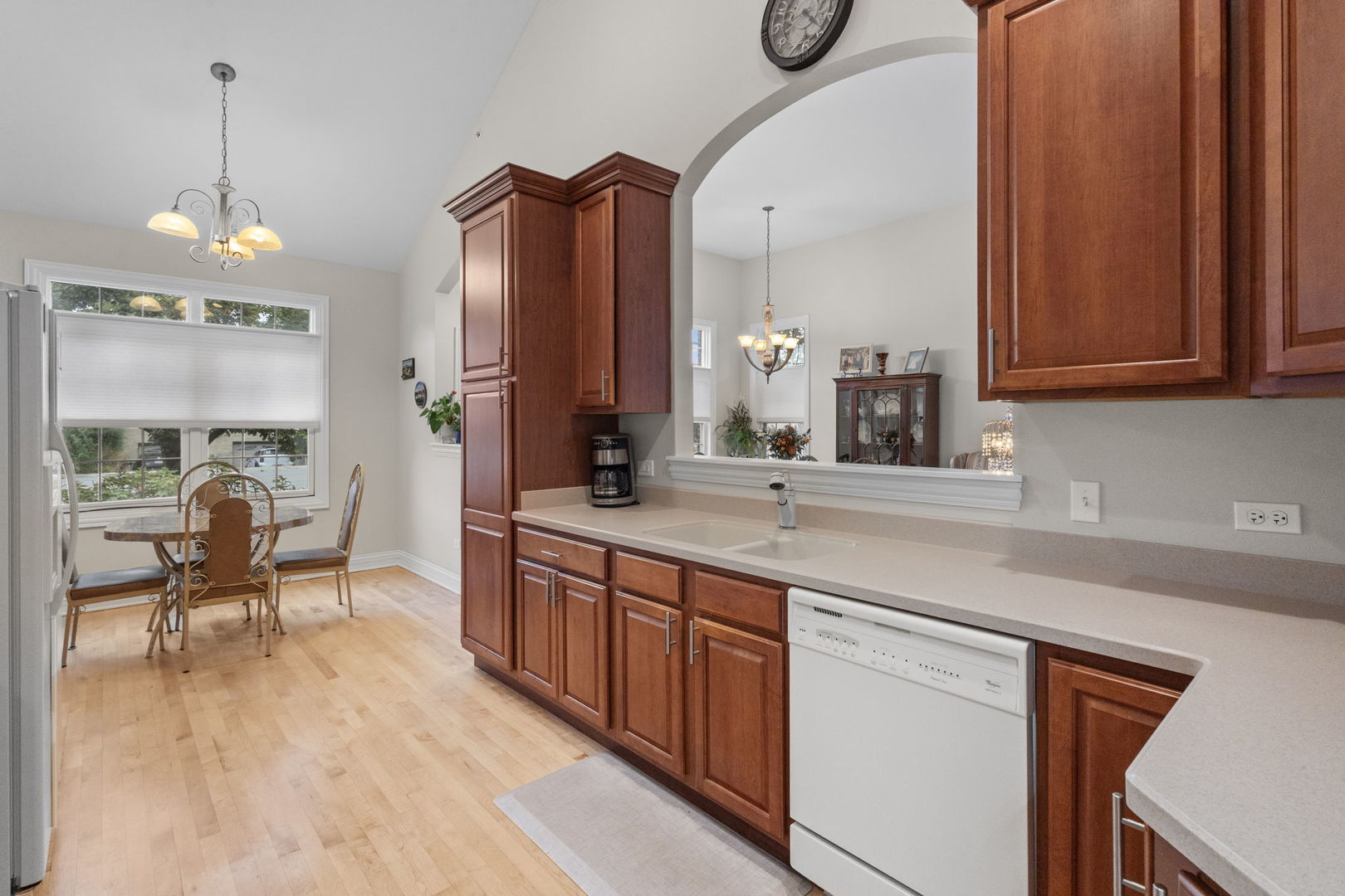 722 N NORTHWEST Highway #A, Park Ridge, IL 60068
