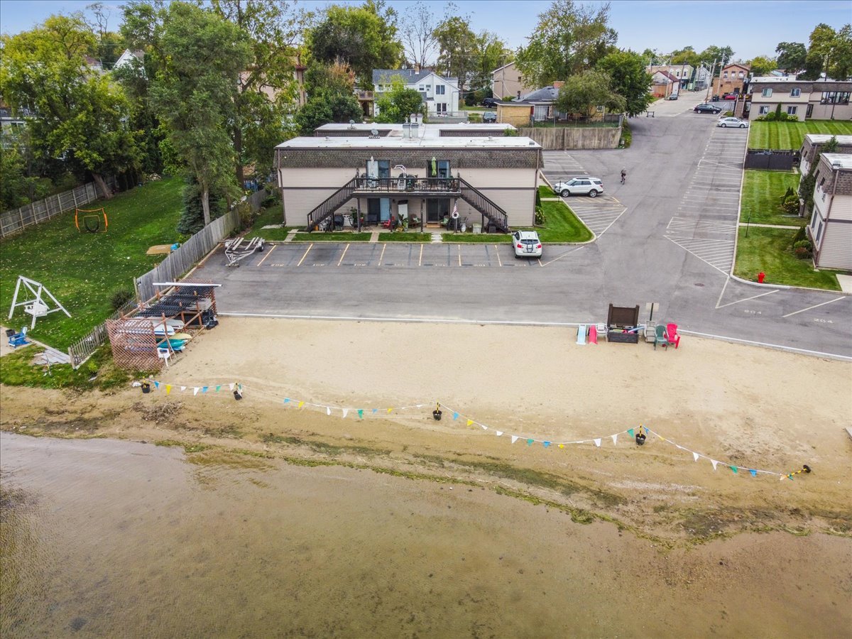 131 E Mill Street #104, Wauconda, IL 60084