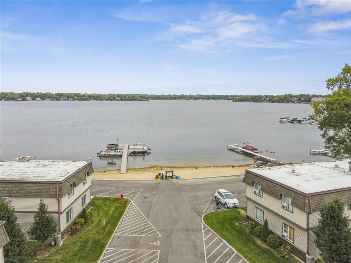 131 E Mill Street #104, Wauconda, IL 60084