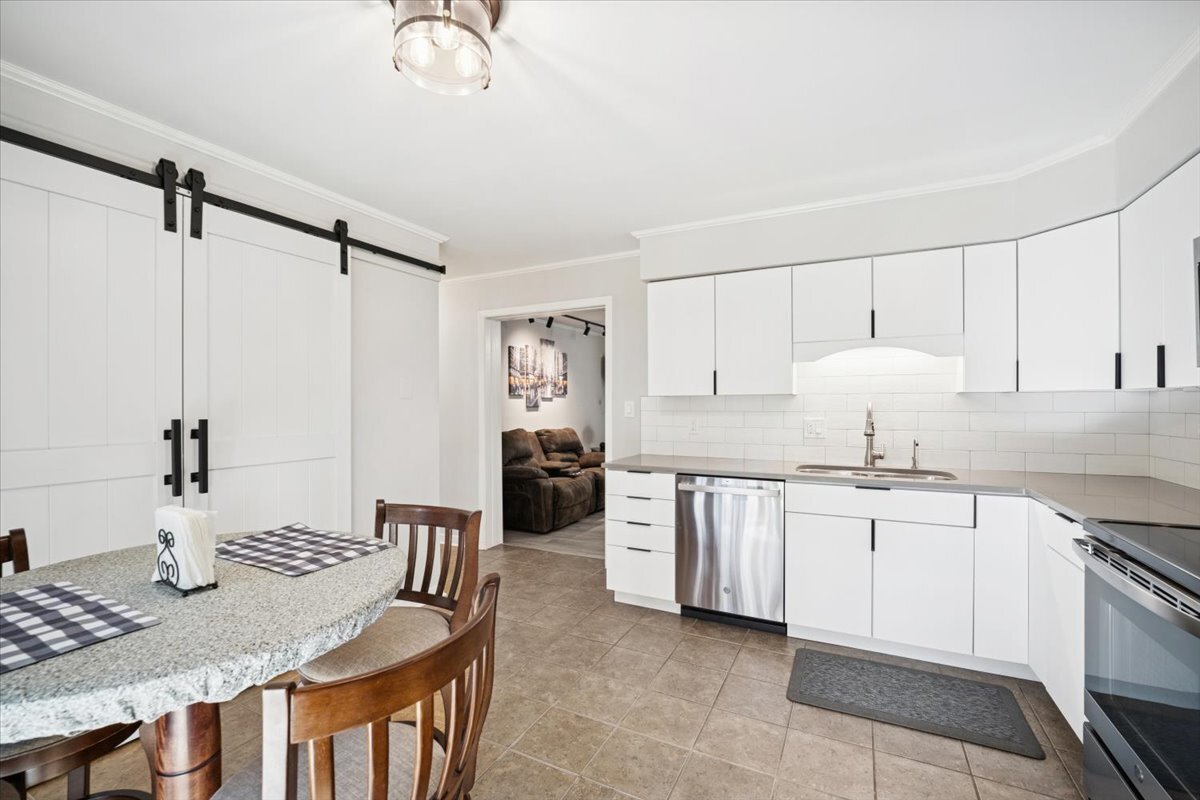 131 E Mill Street #104, Wauconda, IL 60084