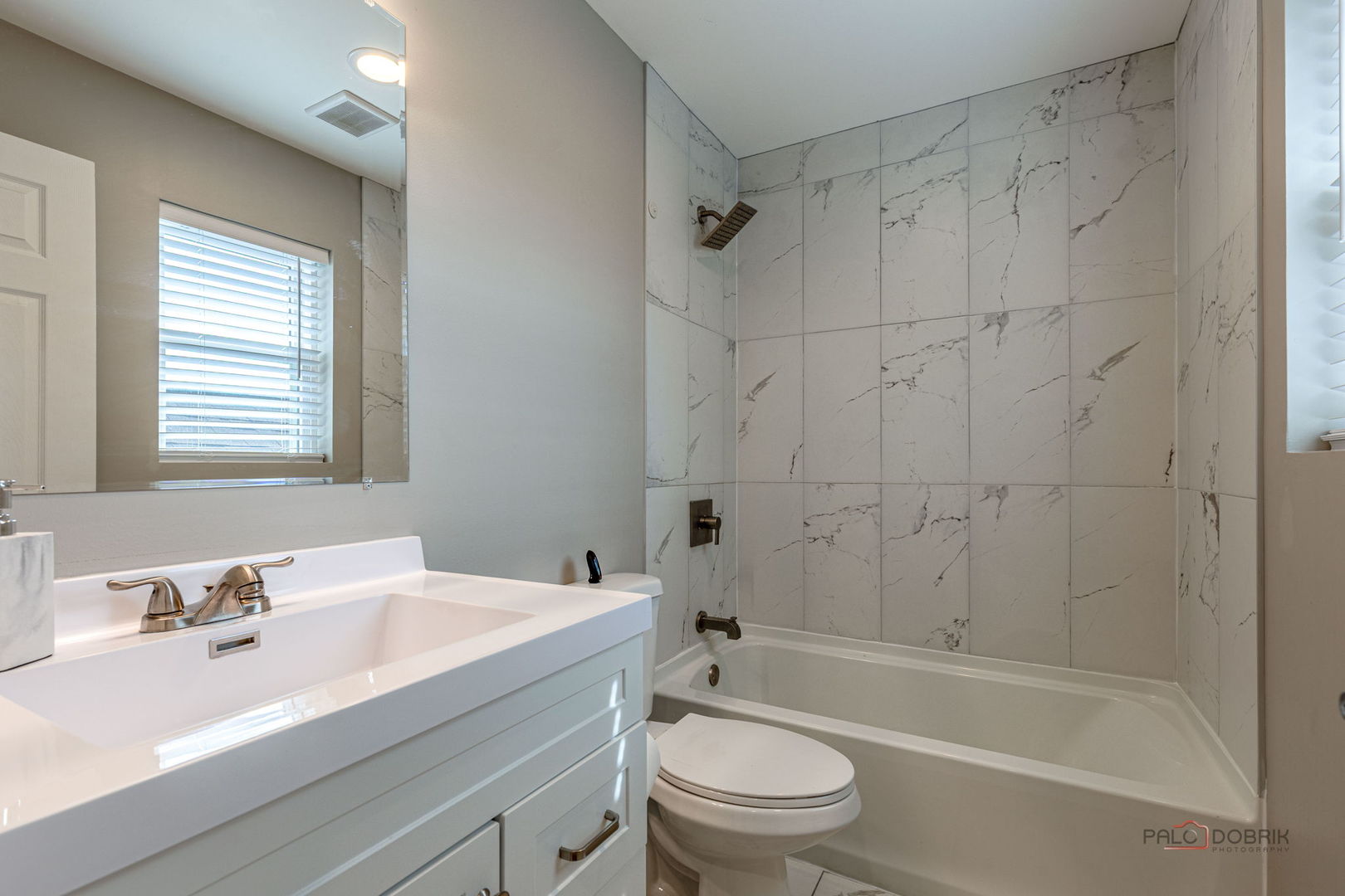 355 Woodhill Lane, Lake Villa, IL 60046