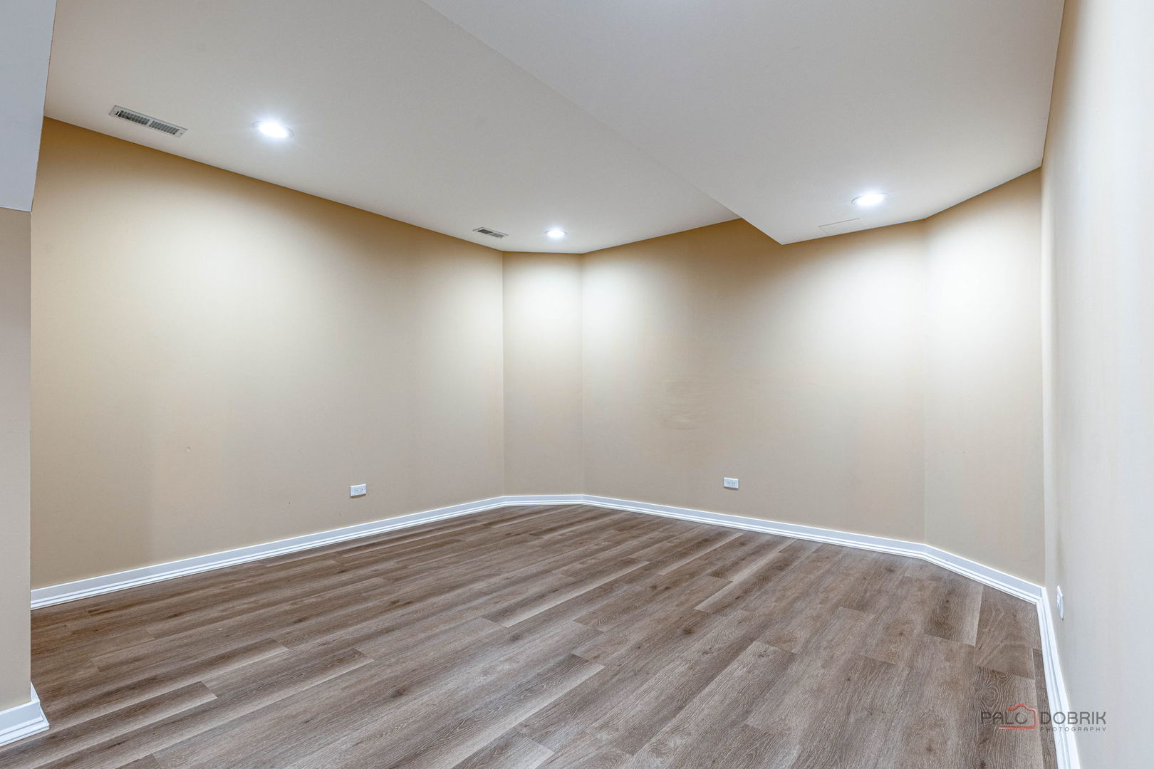 355 Woodhill Lane, Lake Villa, IL 60046