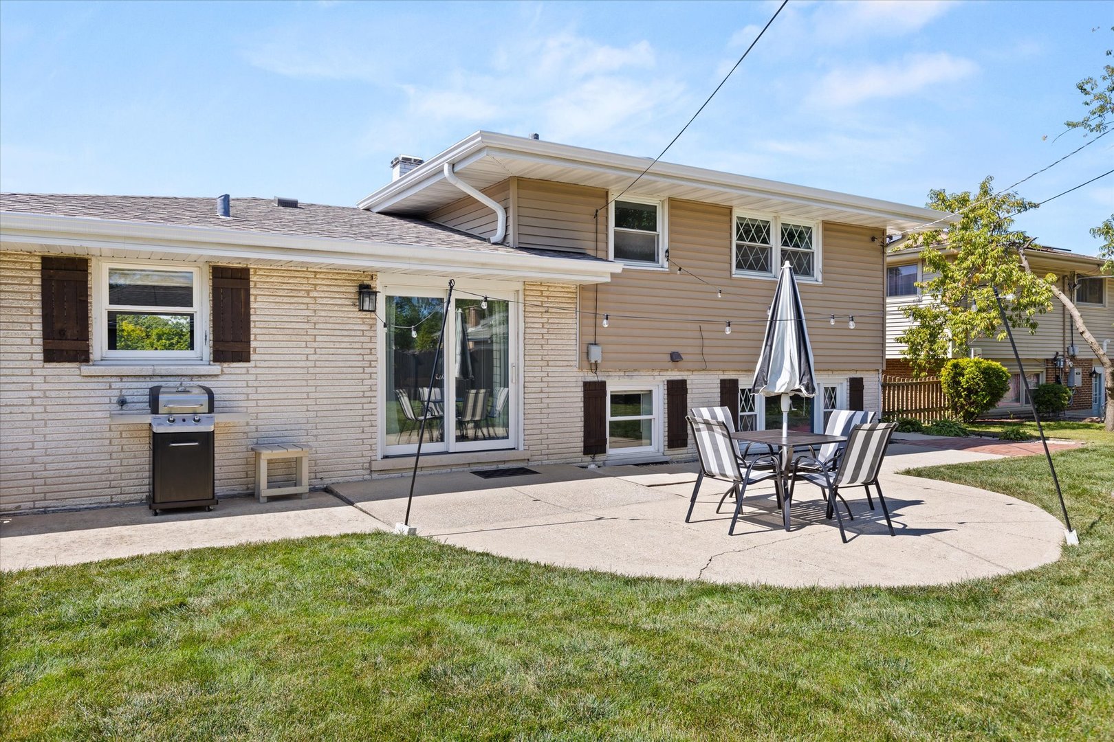 1105 Walter Street, Lemont, IL 60439