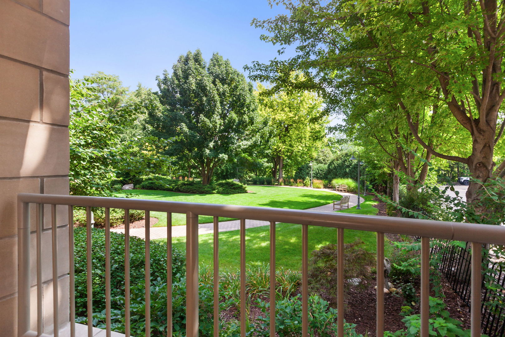 520 S Washington Street #103, Naperville, IL 60540