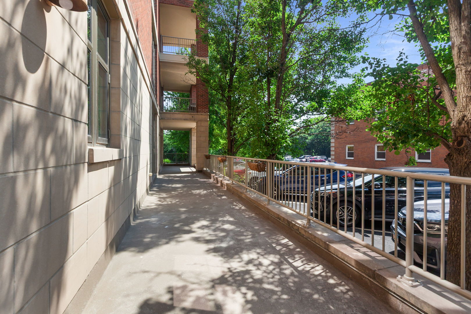 520 S Washington Street #103, Naperville, IL 60540