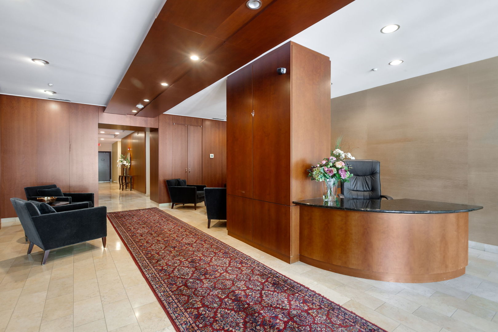 520 S Washington Street #103, Naperville, IL 60540