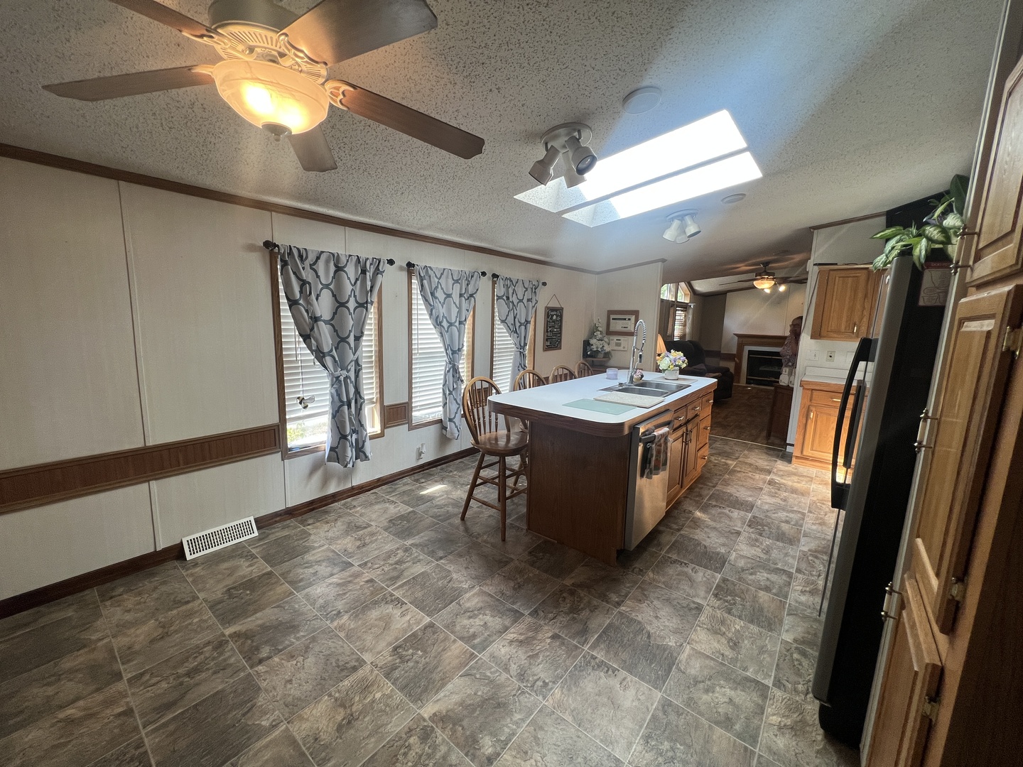 28 DORAL Street, Minooka, IL 60447