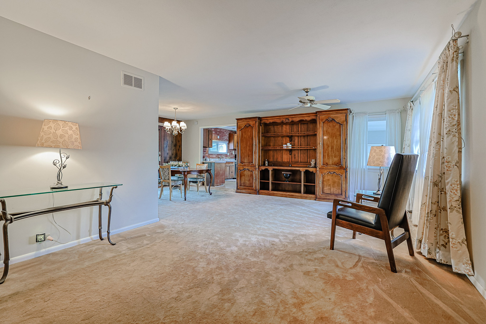 921 Guerin Road, Libertyville, IL 60048