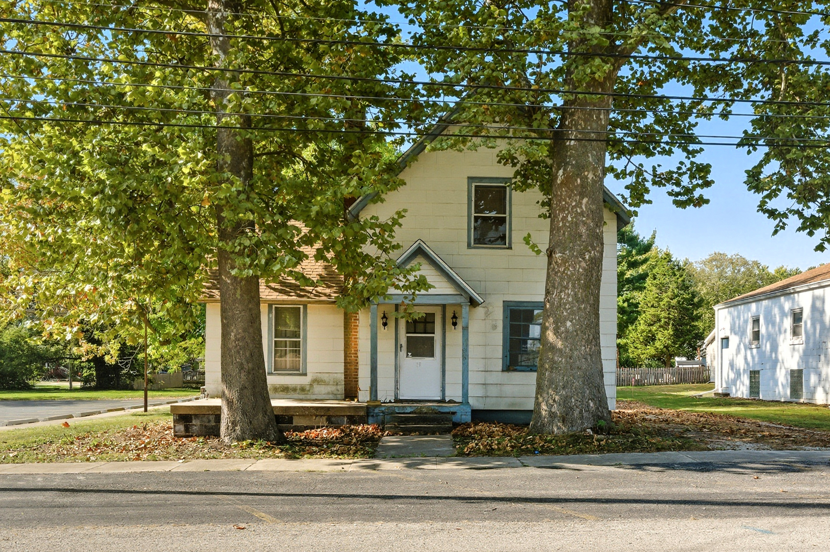 19 E Benton Street, Oswego, IL 60543