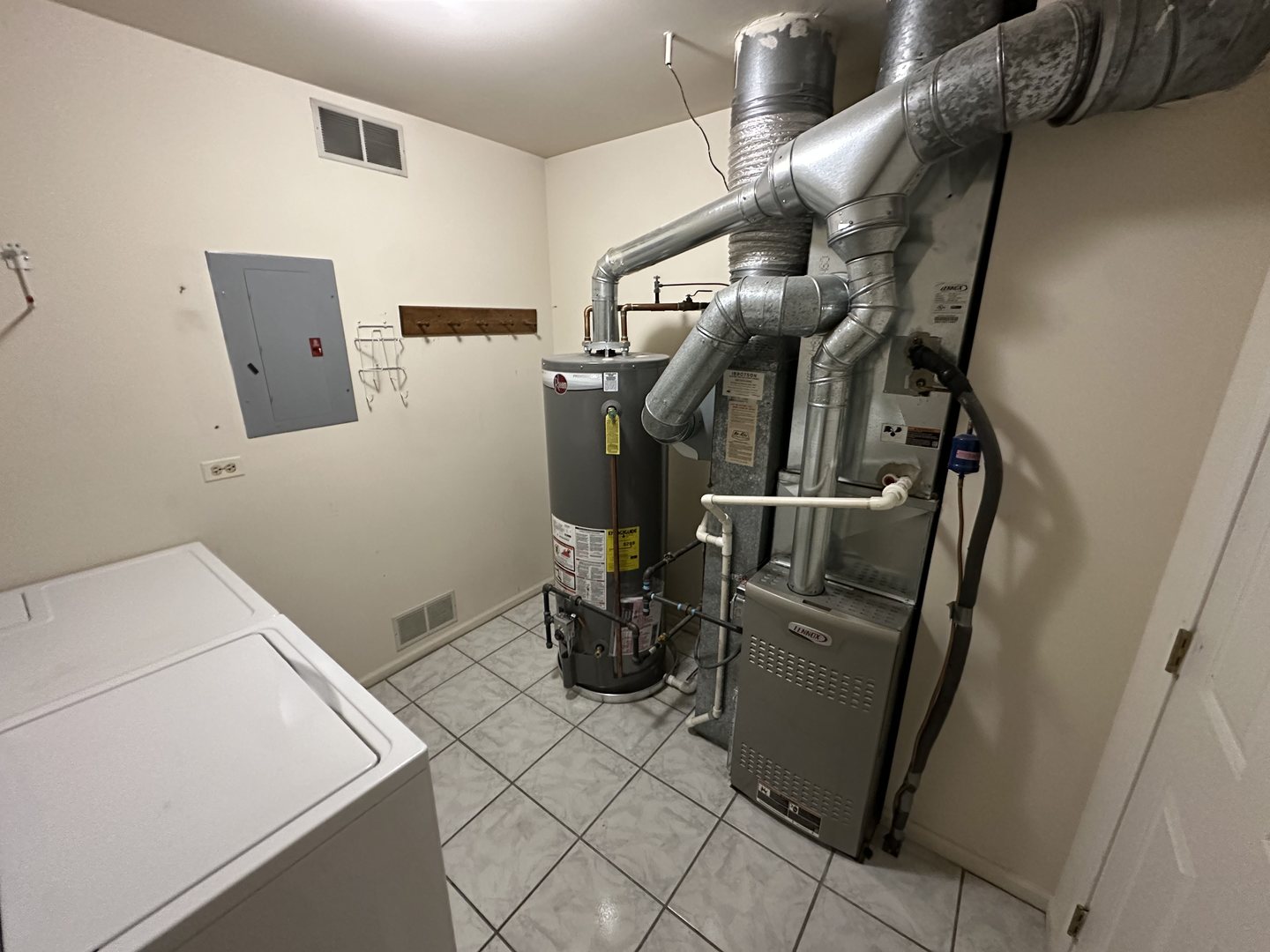 802 Butternut Lane #C, Mount Prospect, IL 60056