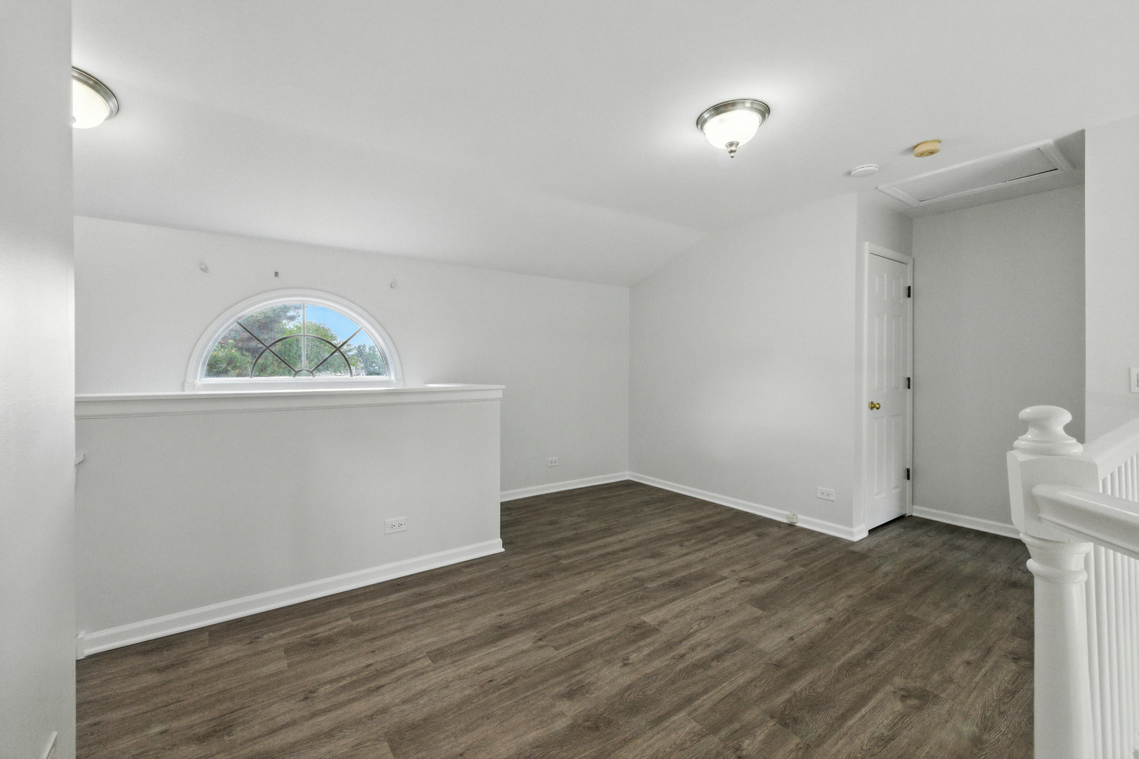 720 Hoover Drive, Carol Stream, IL 60188