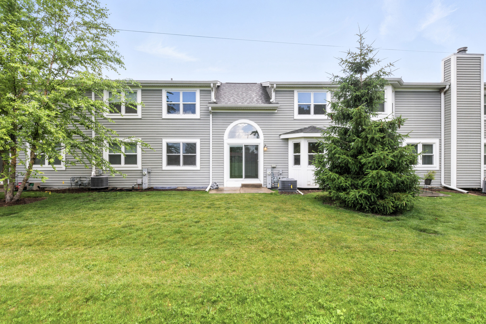 720 Hoover Drive, Carol Stream, IL 60188