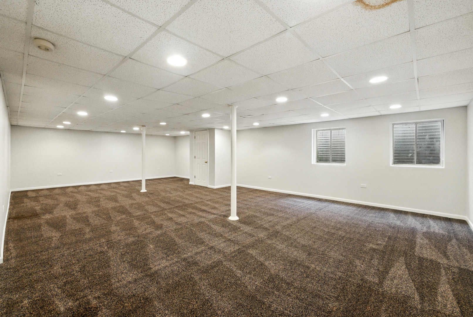 720 Hoover Drive, Carol Stream, IL 60188