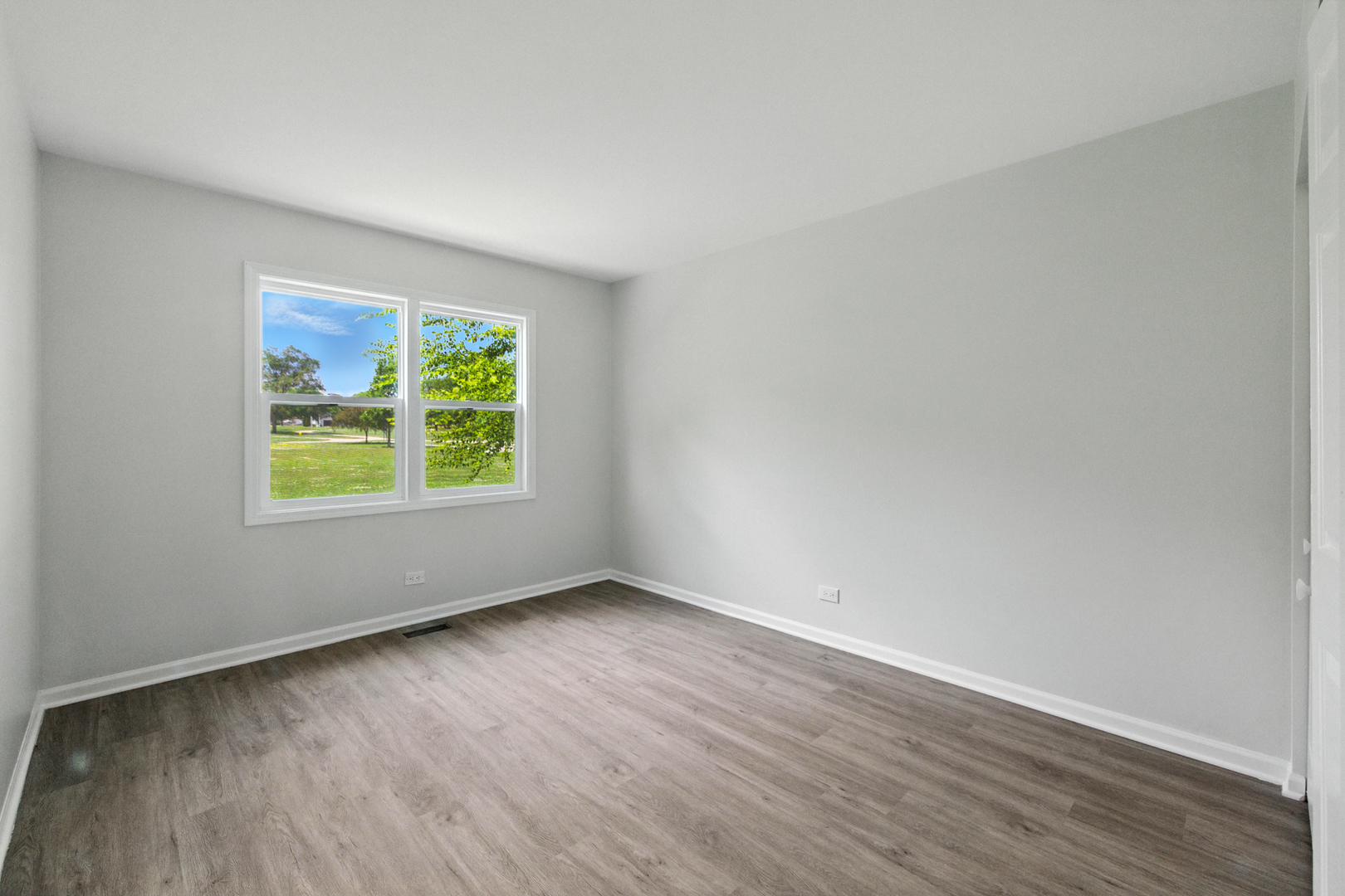 720 Hoover Drive, Carol Stream, IL 60188