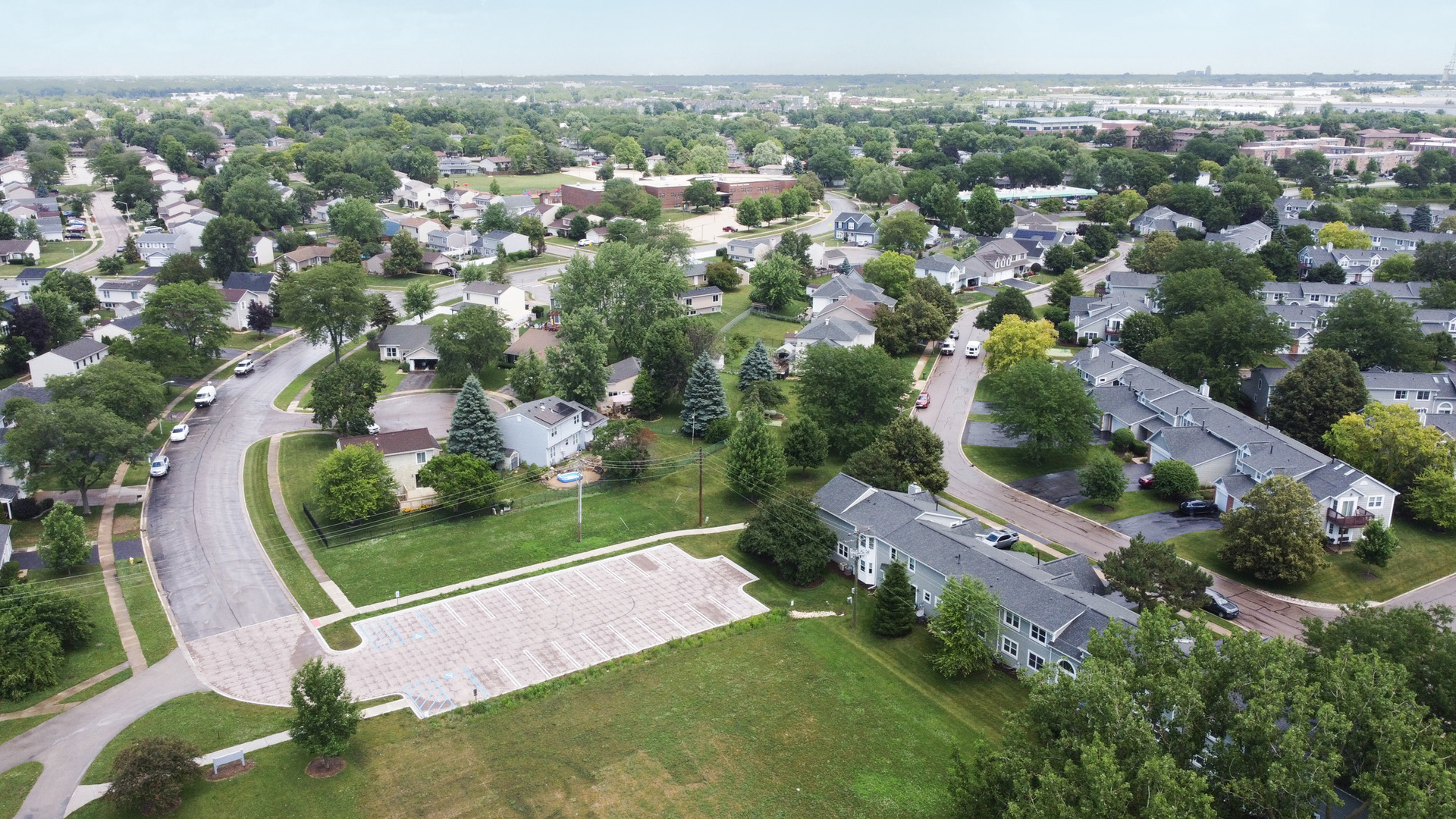 720 Hoover Drive, Carol Stream, IL 60188