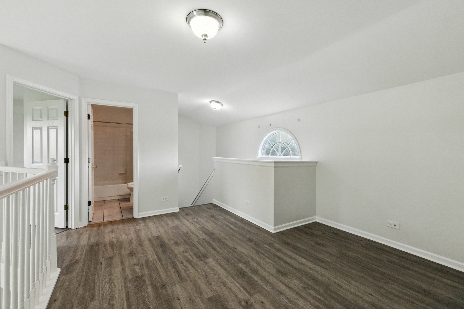 720 Hoover Drive, Carol Stream, IL 60188