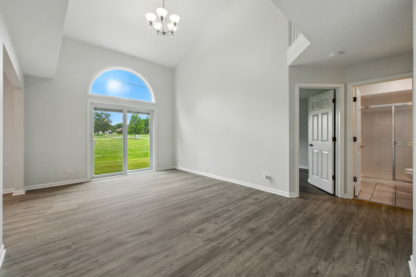 720 Hoover Drive, Carol Stream, IL 60188