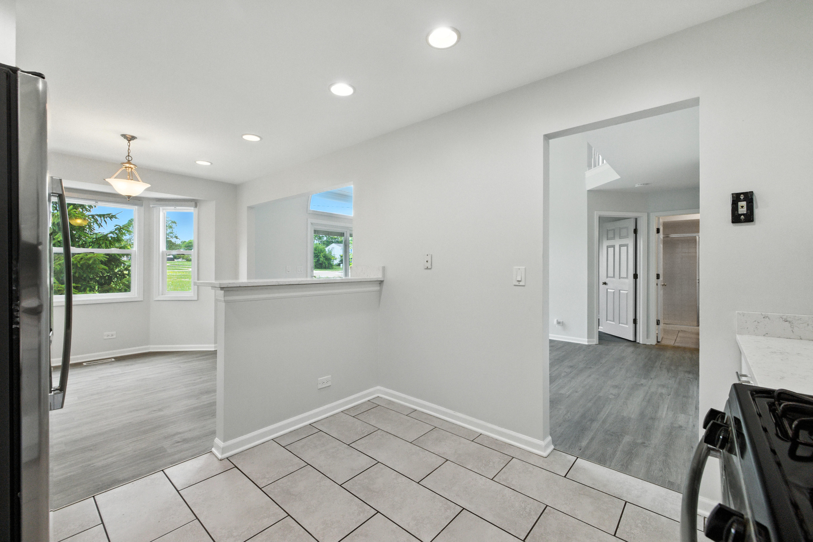 720 Hoover Drive, Carol Stream, IL 60188