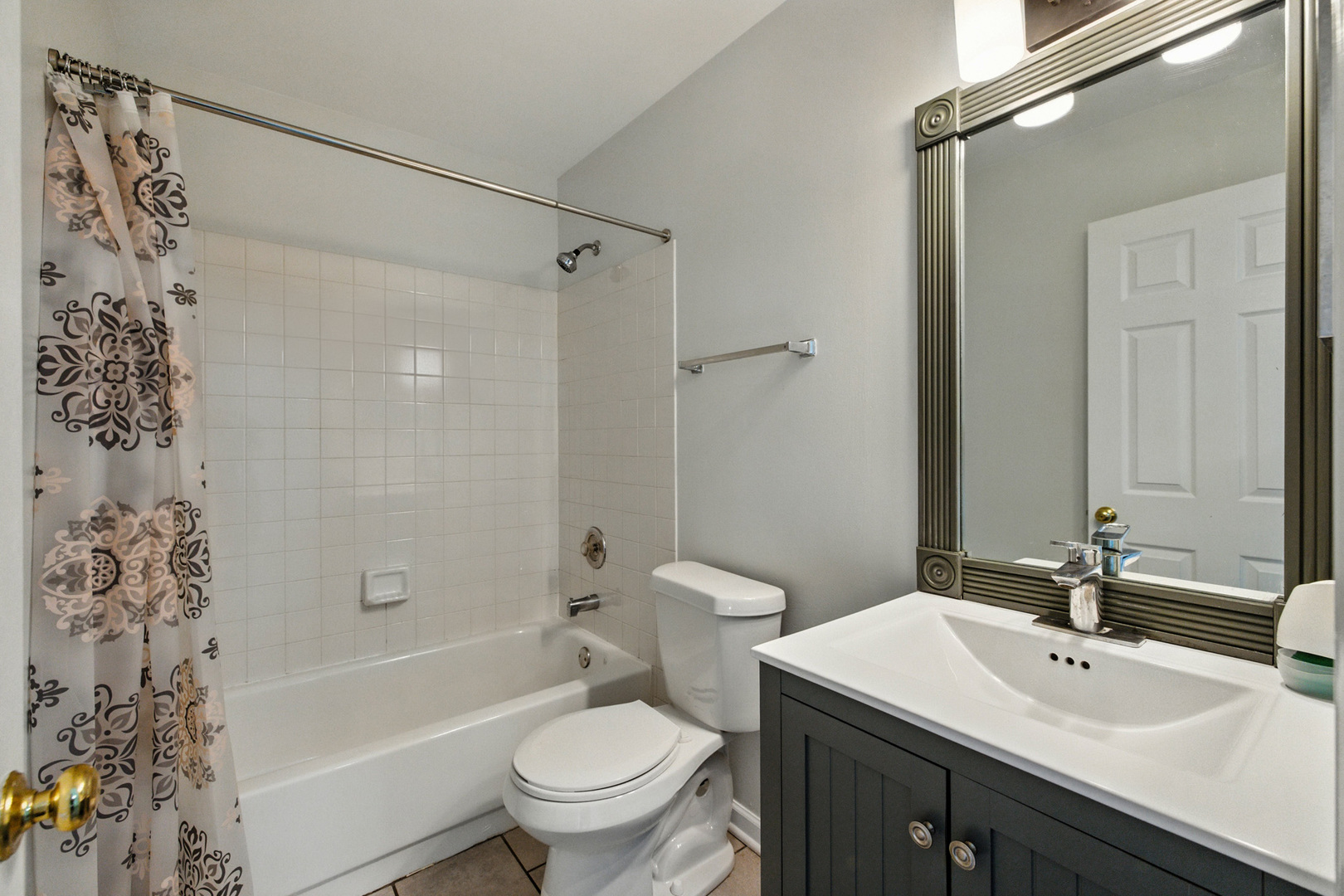 720 Hoover Drive, Carol Stream, IL 60188