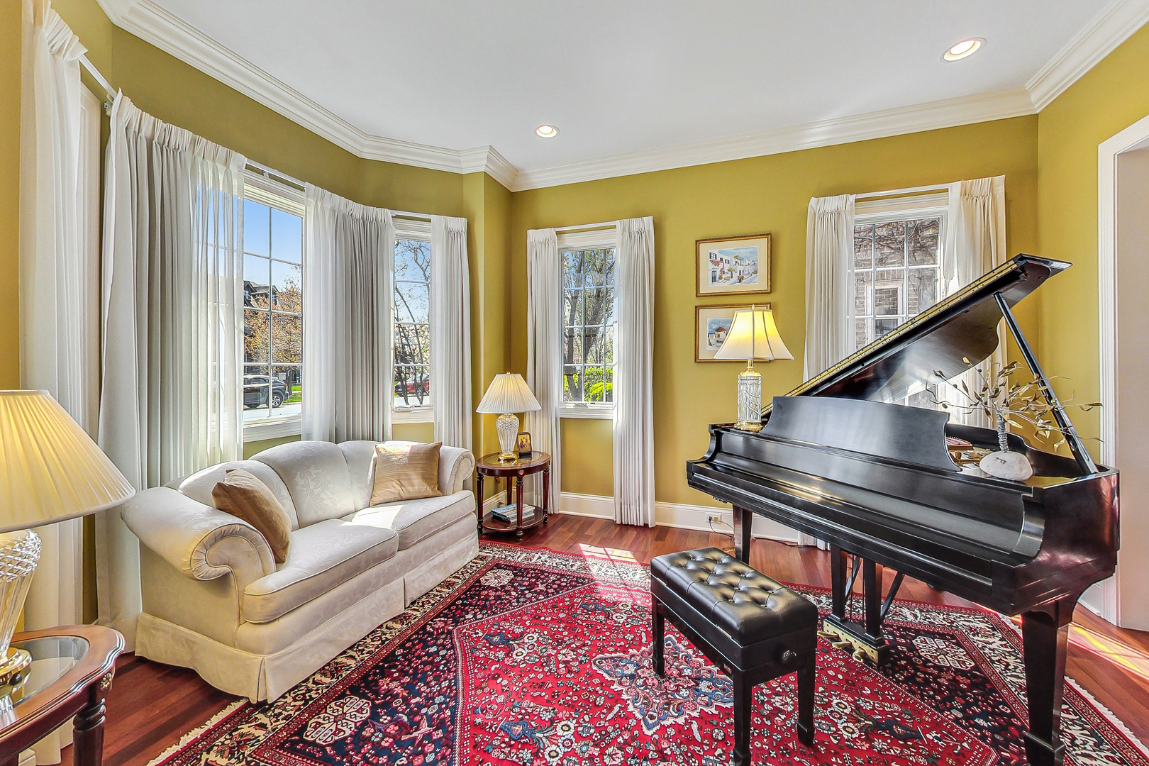 428 S Clifton Avenue, Park Ridge, IL 60068