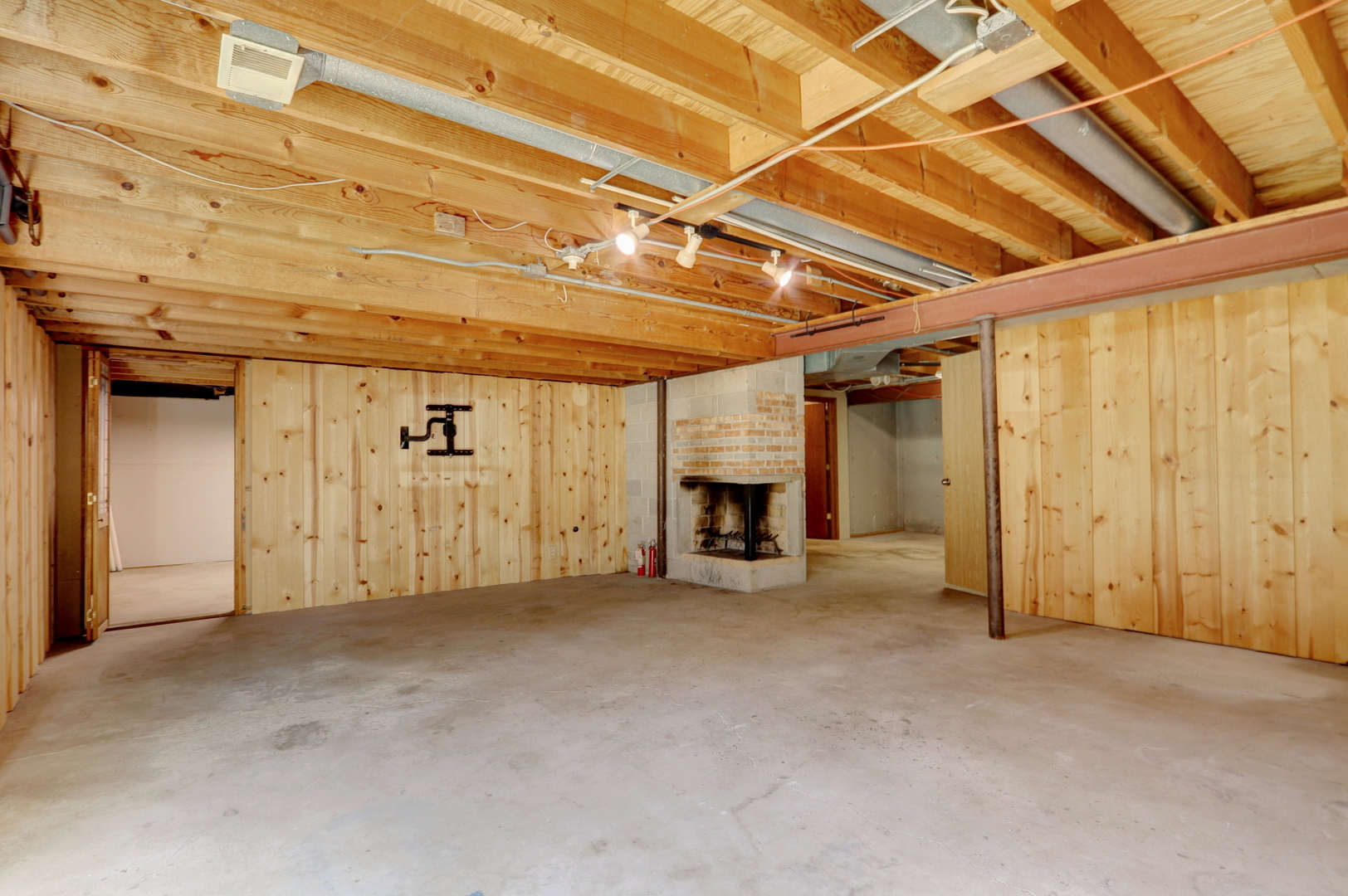 43411 N Lynn Dale Drive, Zion, IL 60099