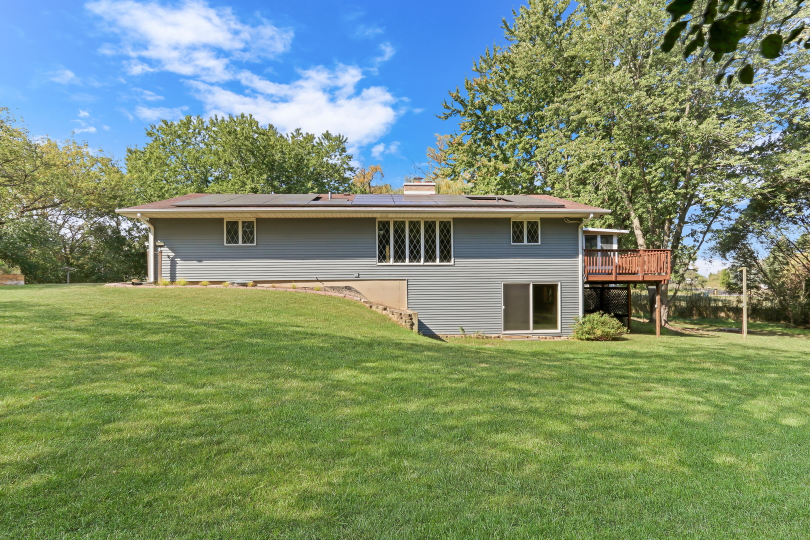 43411 N Lynn Dale Drive, Zion, IL 60099
