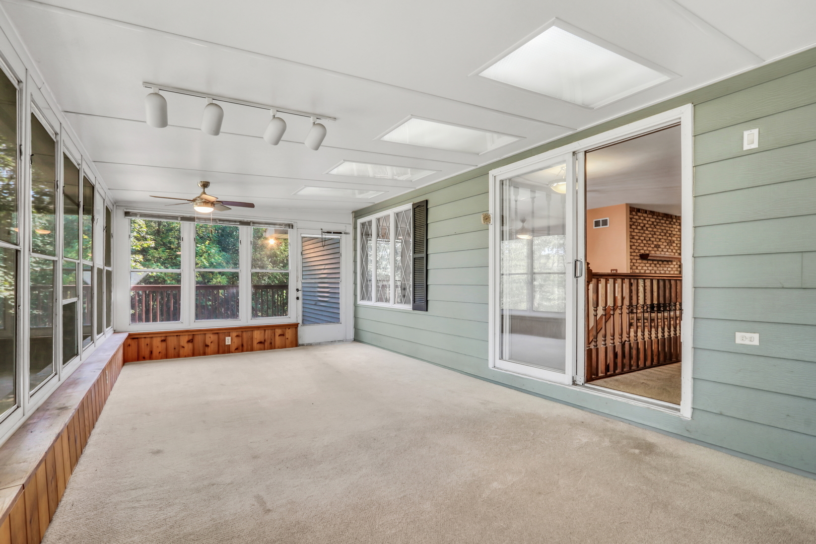 43411 N Lynn Dale Drive, Zion, IL 60099