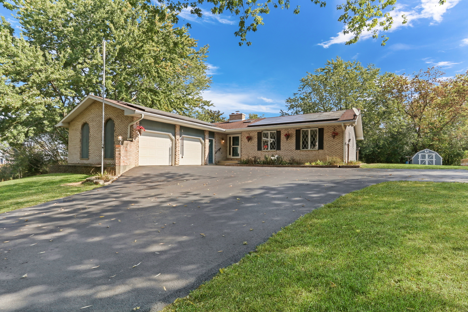 43411 N Lynn Dale Drive, Zion, IL 60099