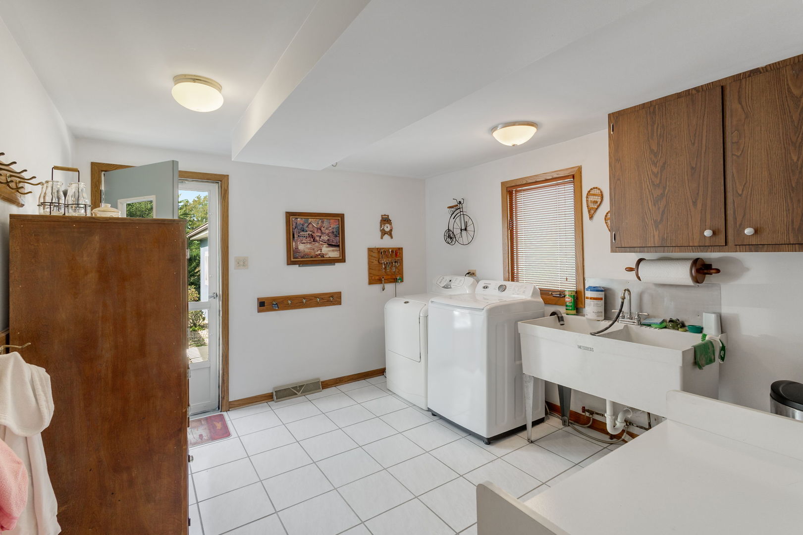 14632 Kostner Avenue, Midlothian, IL 60445