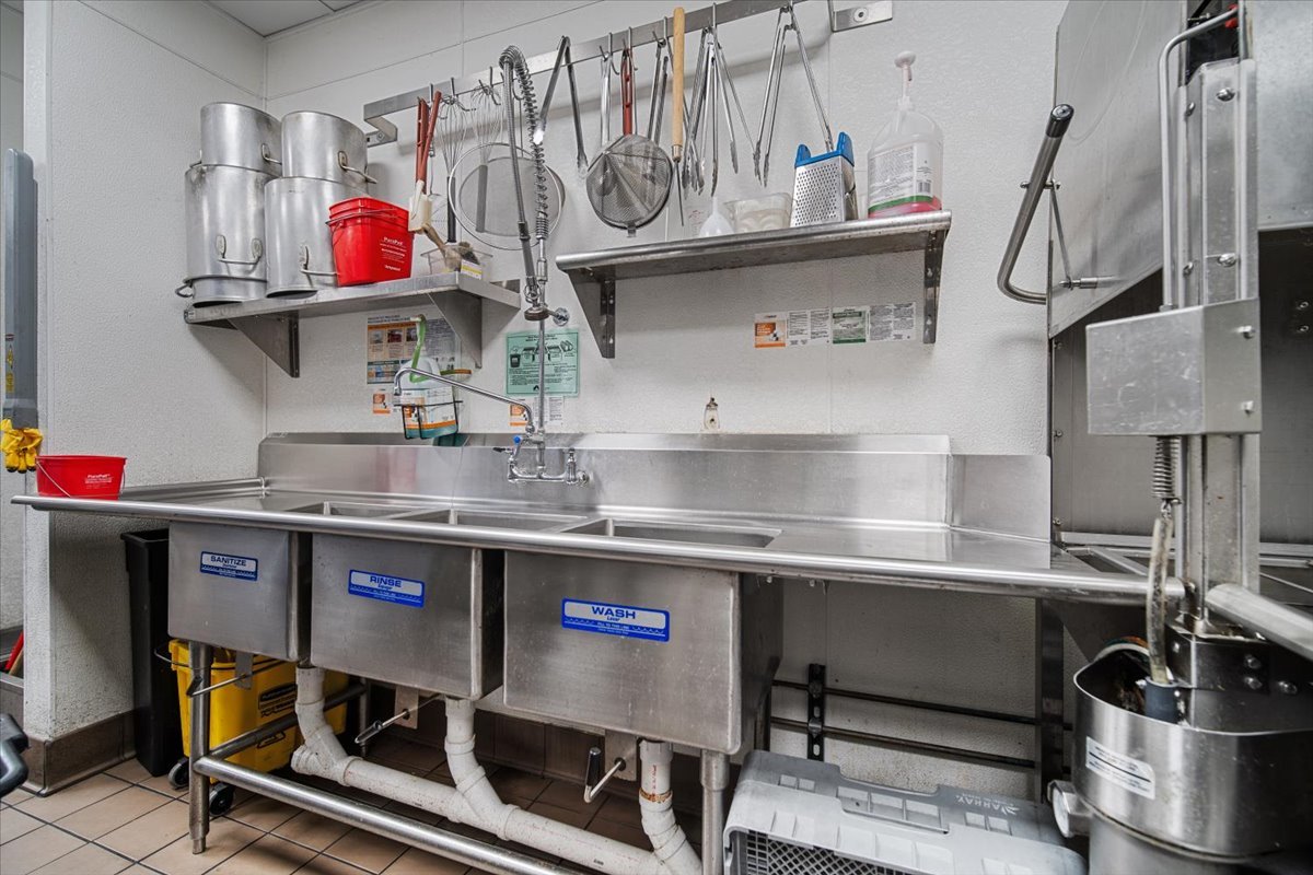 1600 Visa Drive, Normal, IL 61761