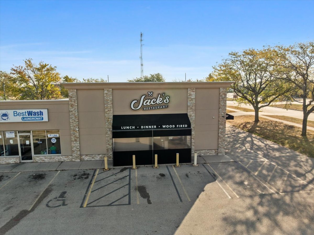 1600 Visa Drive, Normal, IL 61761