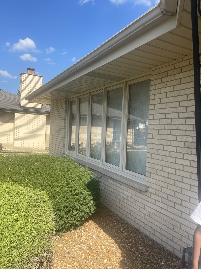 17129 Greenwood Avenue, South Holland, IL 60473