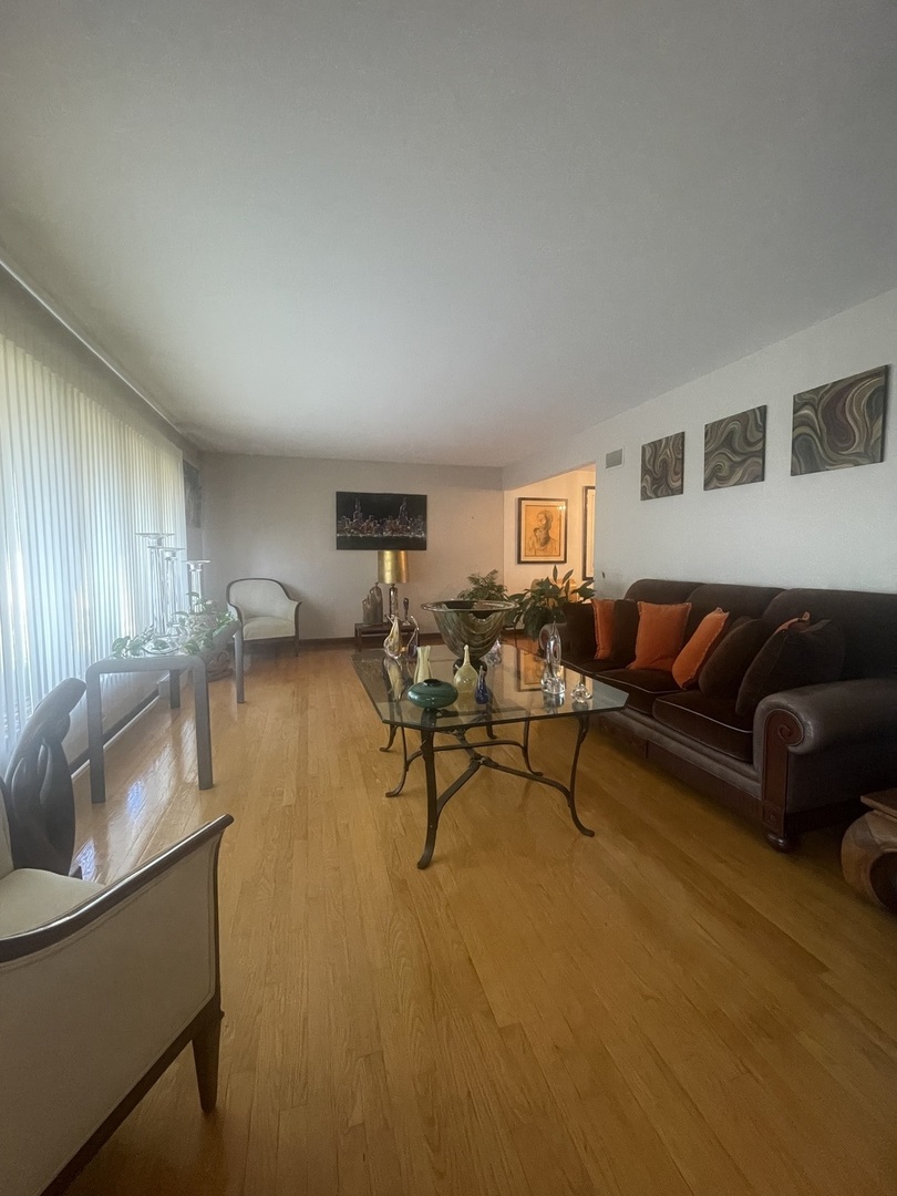 17129 Greenwood Avenue, South Holland, IL 60473