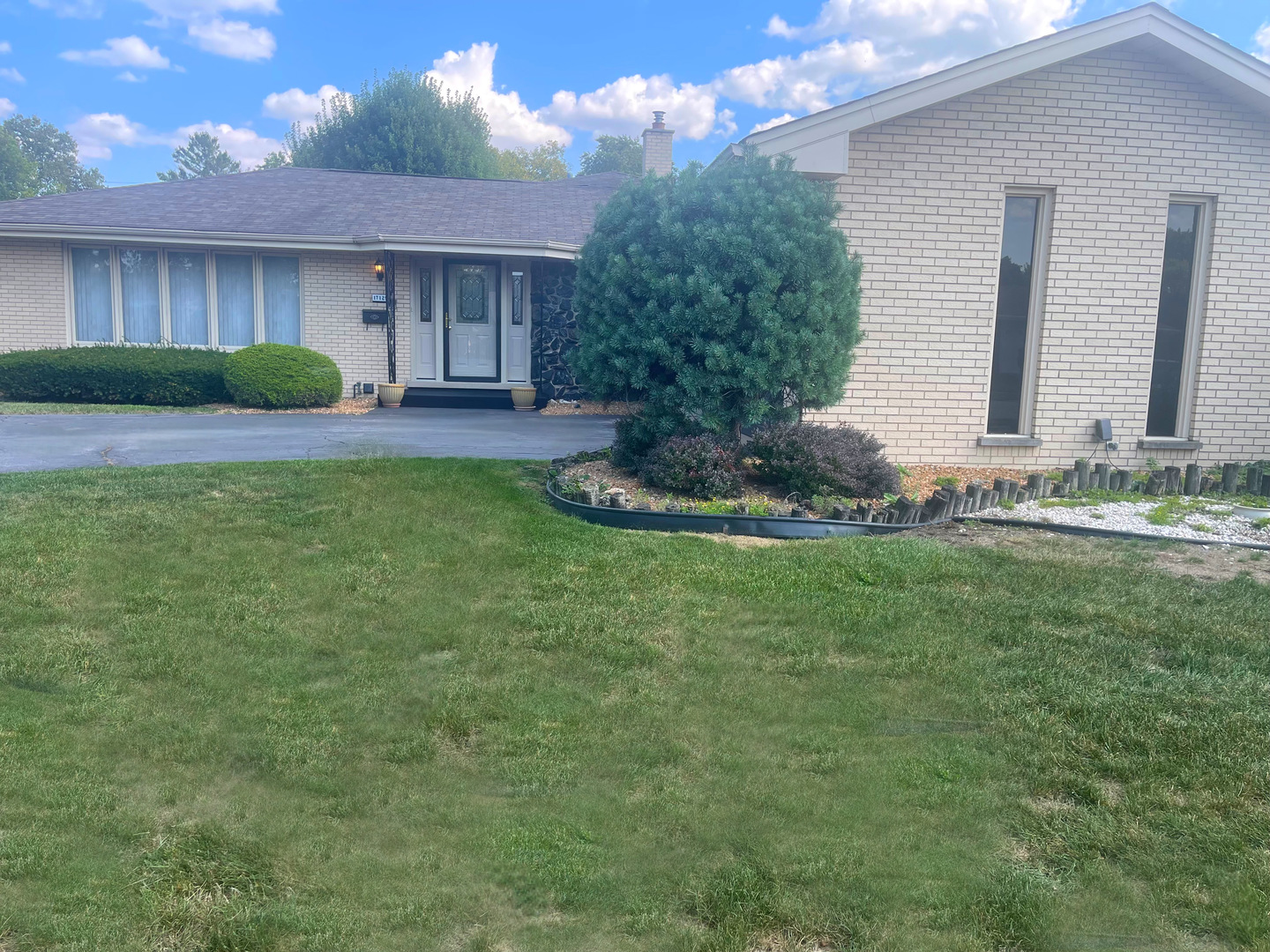 17129 Greenwood Avenue, South Holland, IL 60473