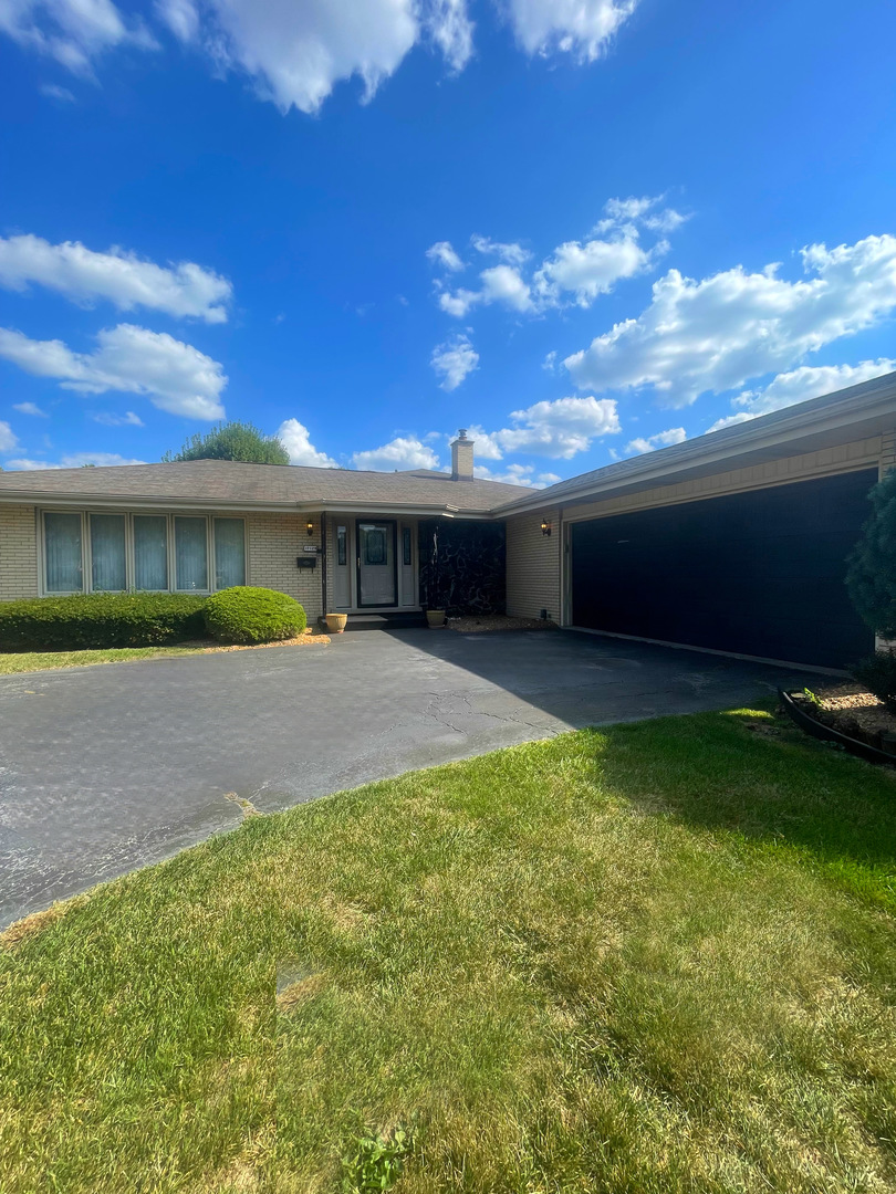 17129 Greenwood Avenue, South Holland, IL 60473