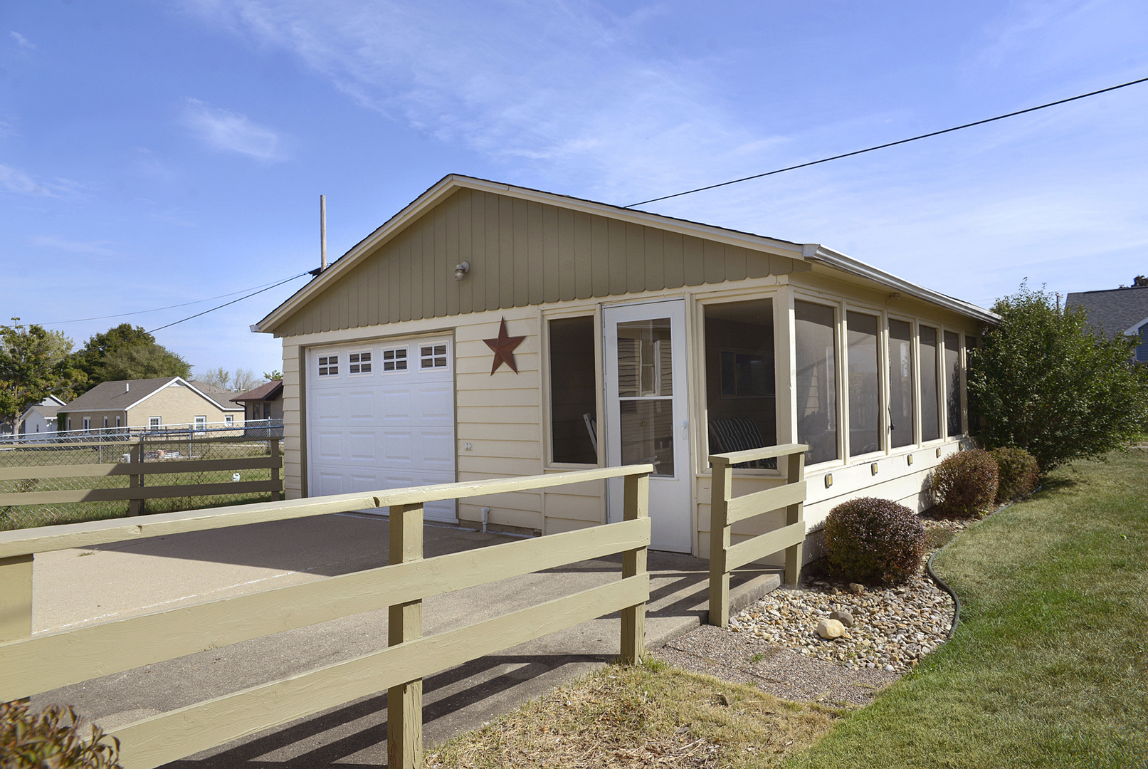 318 24th Avenue, Ottawa, IL 61350