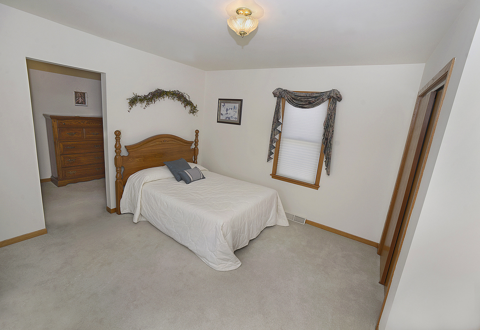 318 24th Avenue, Ottawa, IL 61350