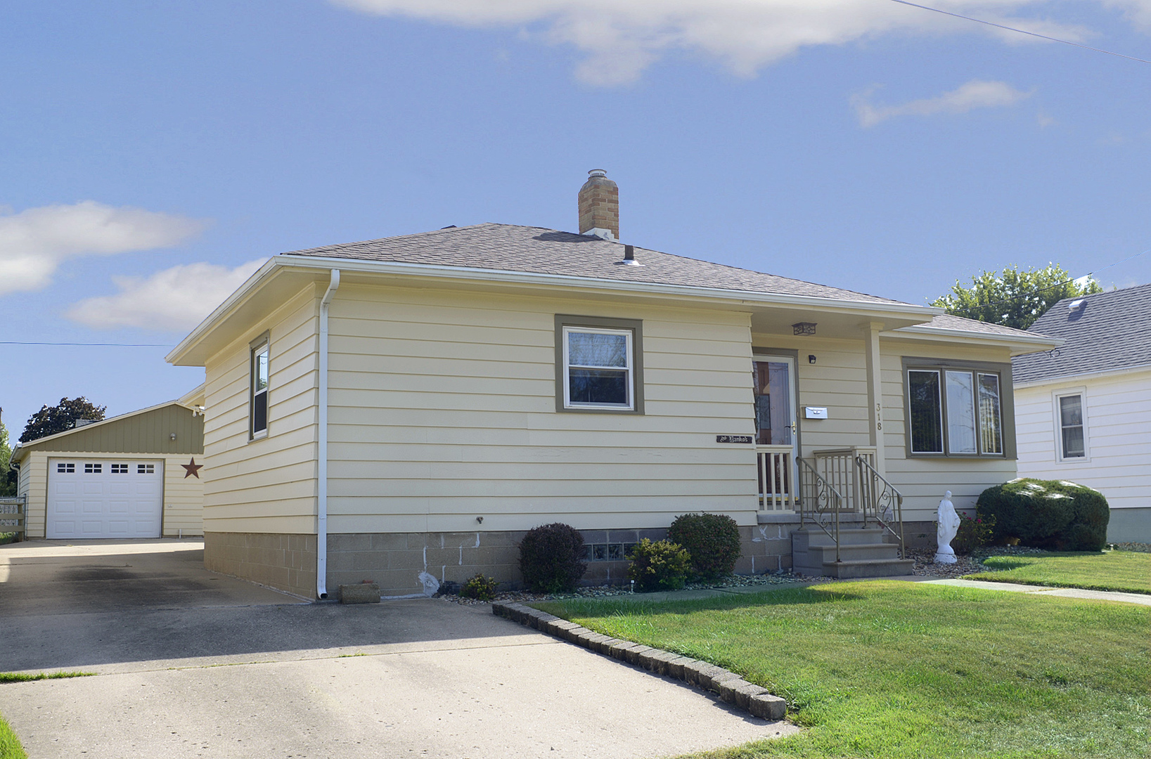 318 24th Avenue, Ottawa, IL 61350