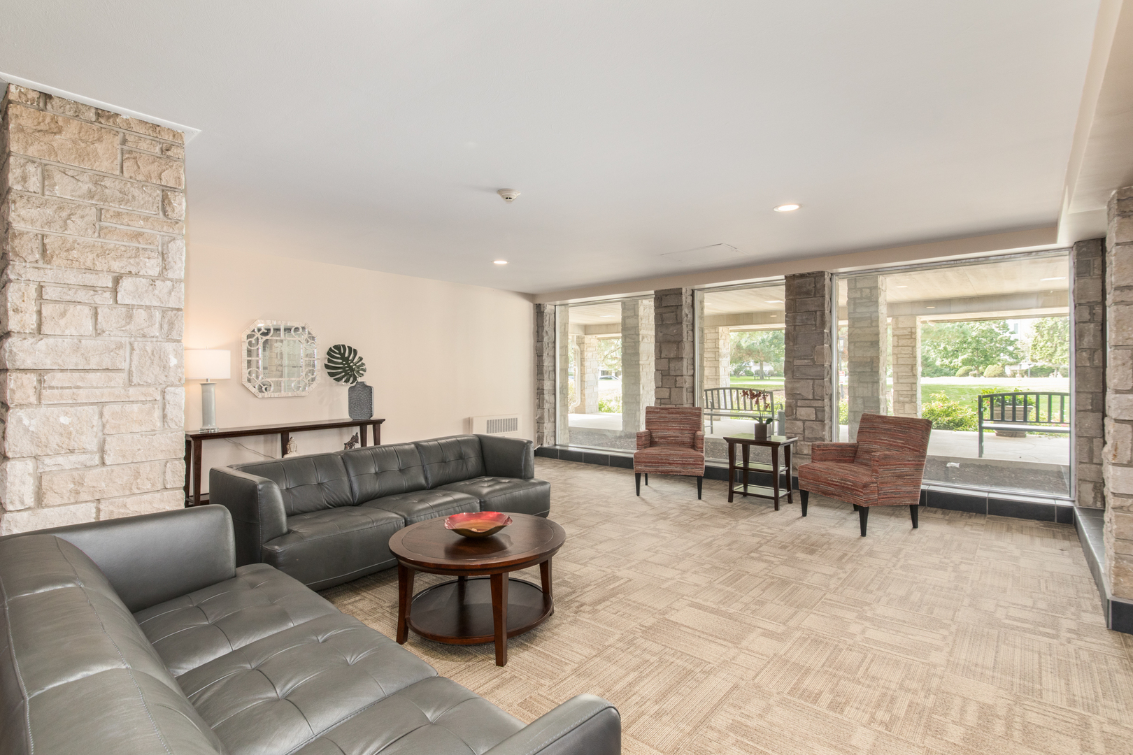 2500 Archbury Lane #2D, Park Ridge, IL 60068