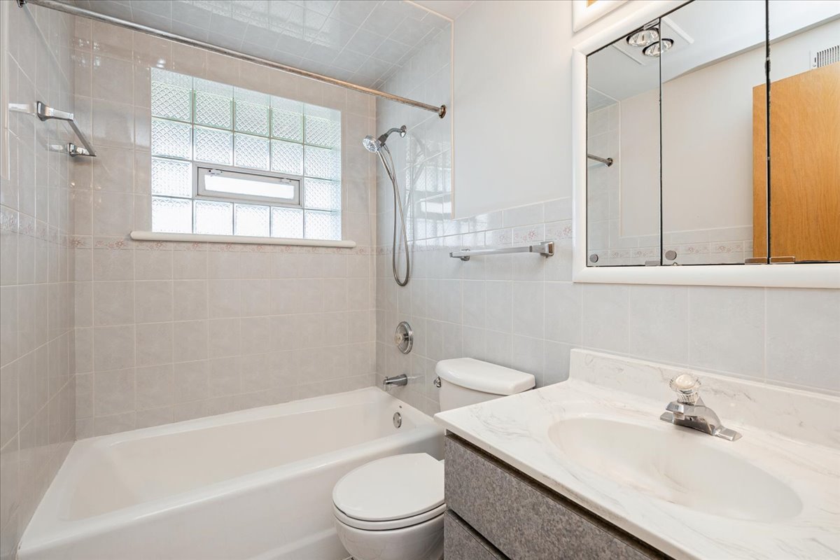 3625 W 104th Street, Chicago, IL 60655