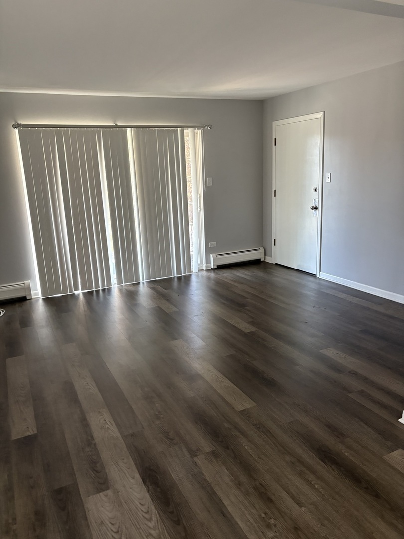 4521 Maple Avenue #2S, Brookfield, IL 60513