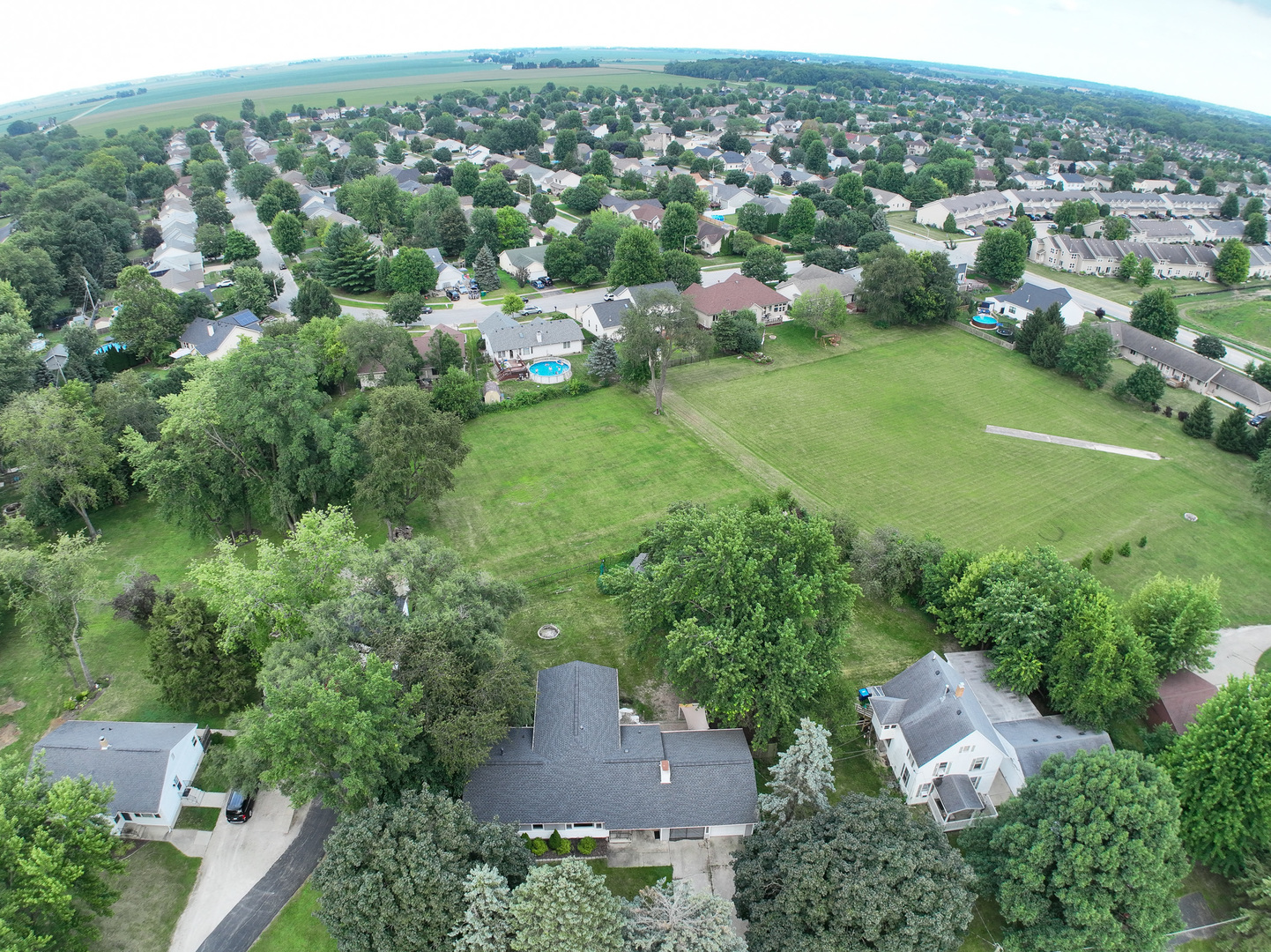 1340 N Main Street, Sycamore, IL 60178