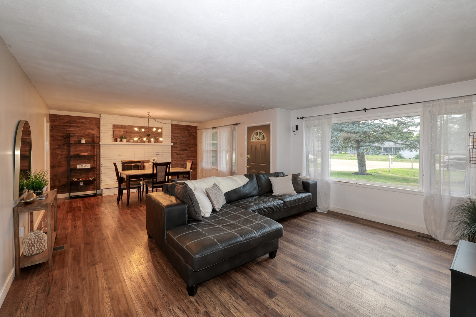 1340 N Main Street, Sycamore, IL 60178