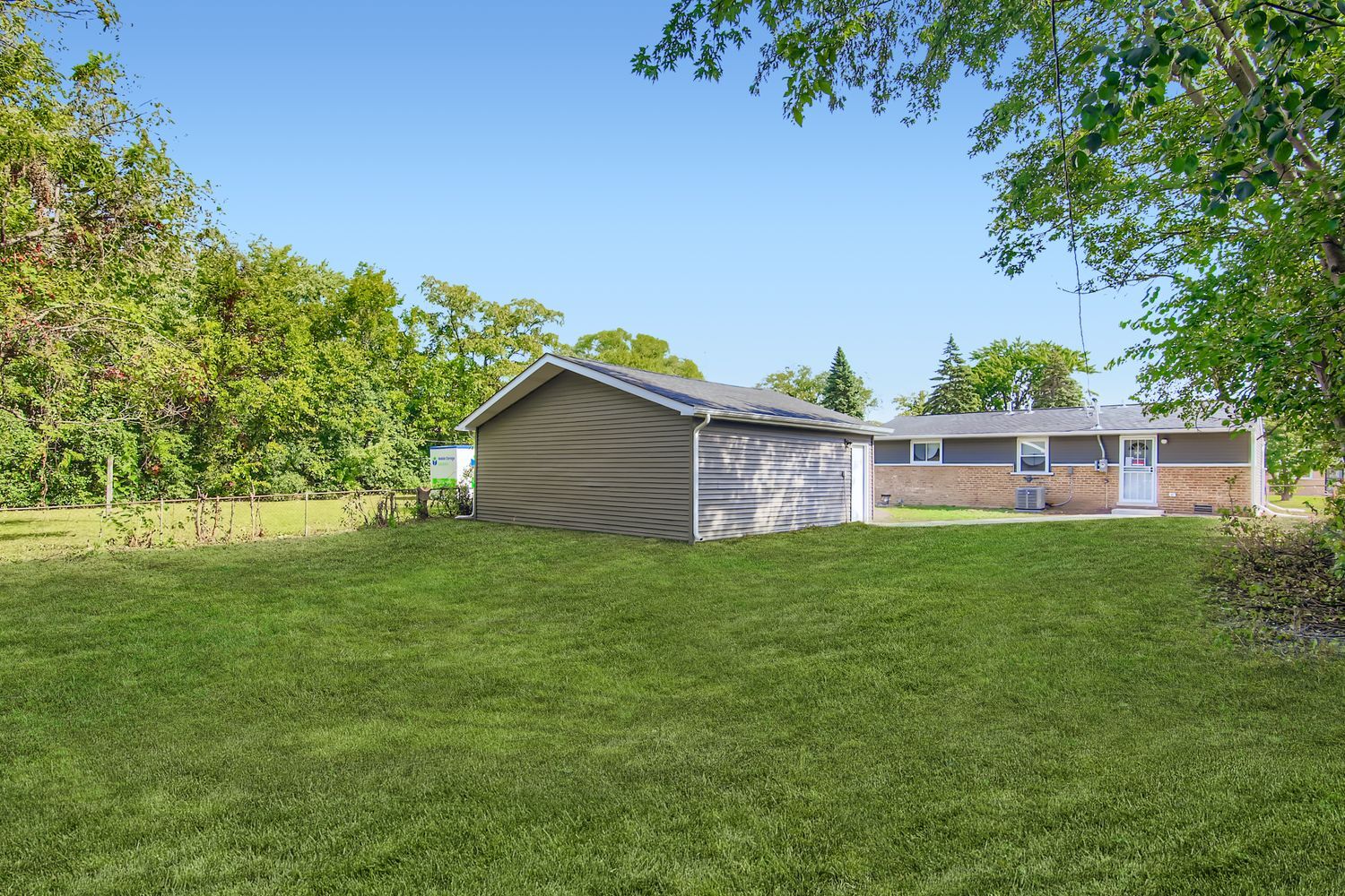 16552 Oxford Drive, Markham, IL 60428