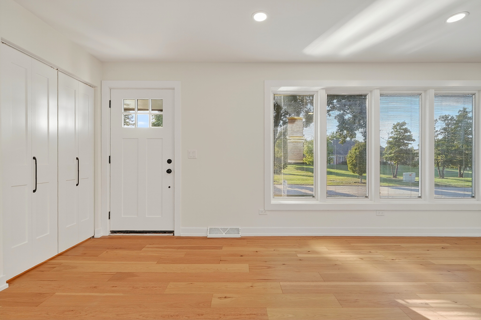 1237 N Ridge Avenue, Arlington Heights, IL 60004