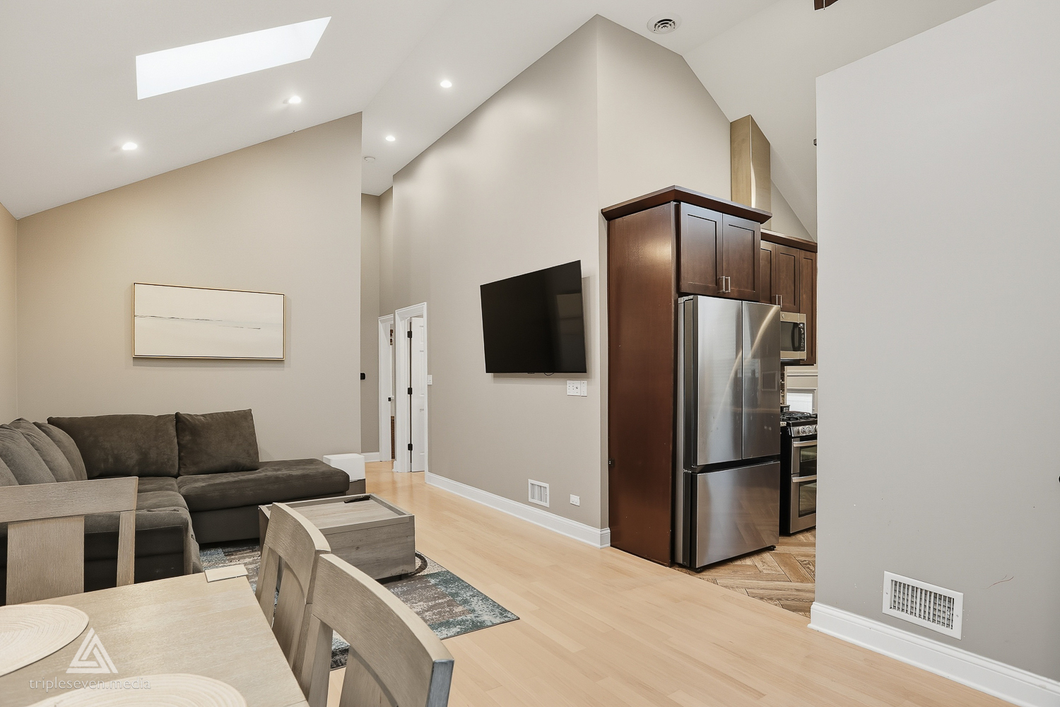 3535 Ernst Street, Franklin Park, IL 60131