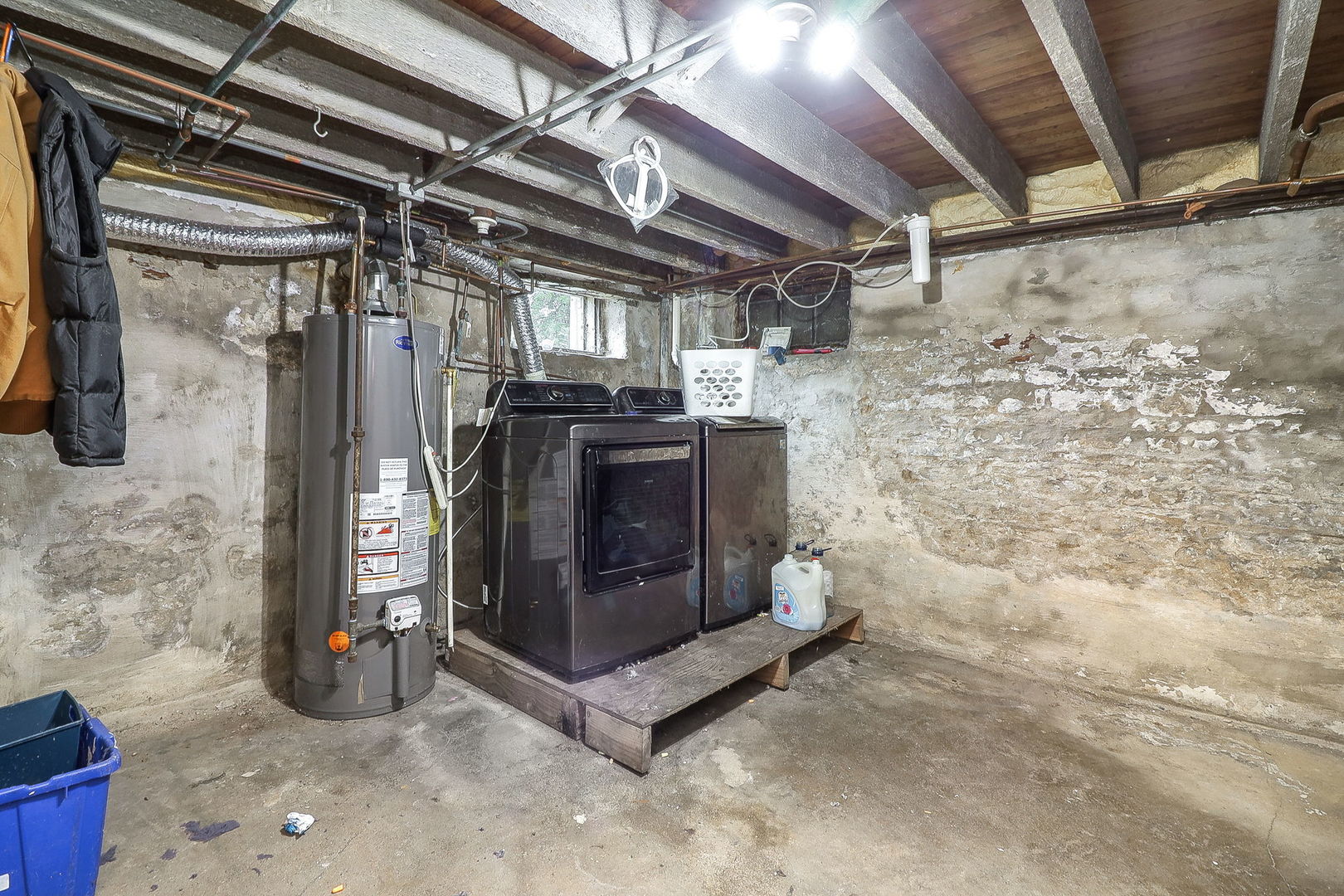 450 N Union Street, Aurora, IL 60505